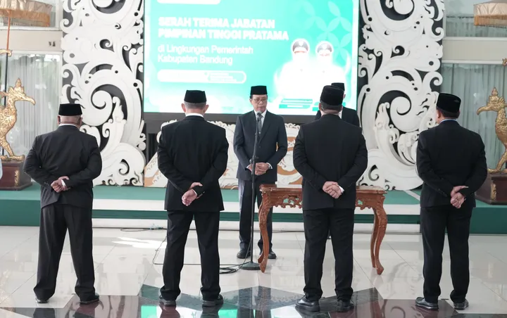 Tatang Kusnawan Dilantik Sebagai Kepala Badan Pendapatan Daerah (Bapenda) 